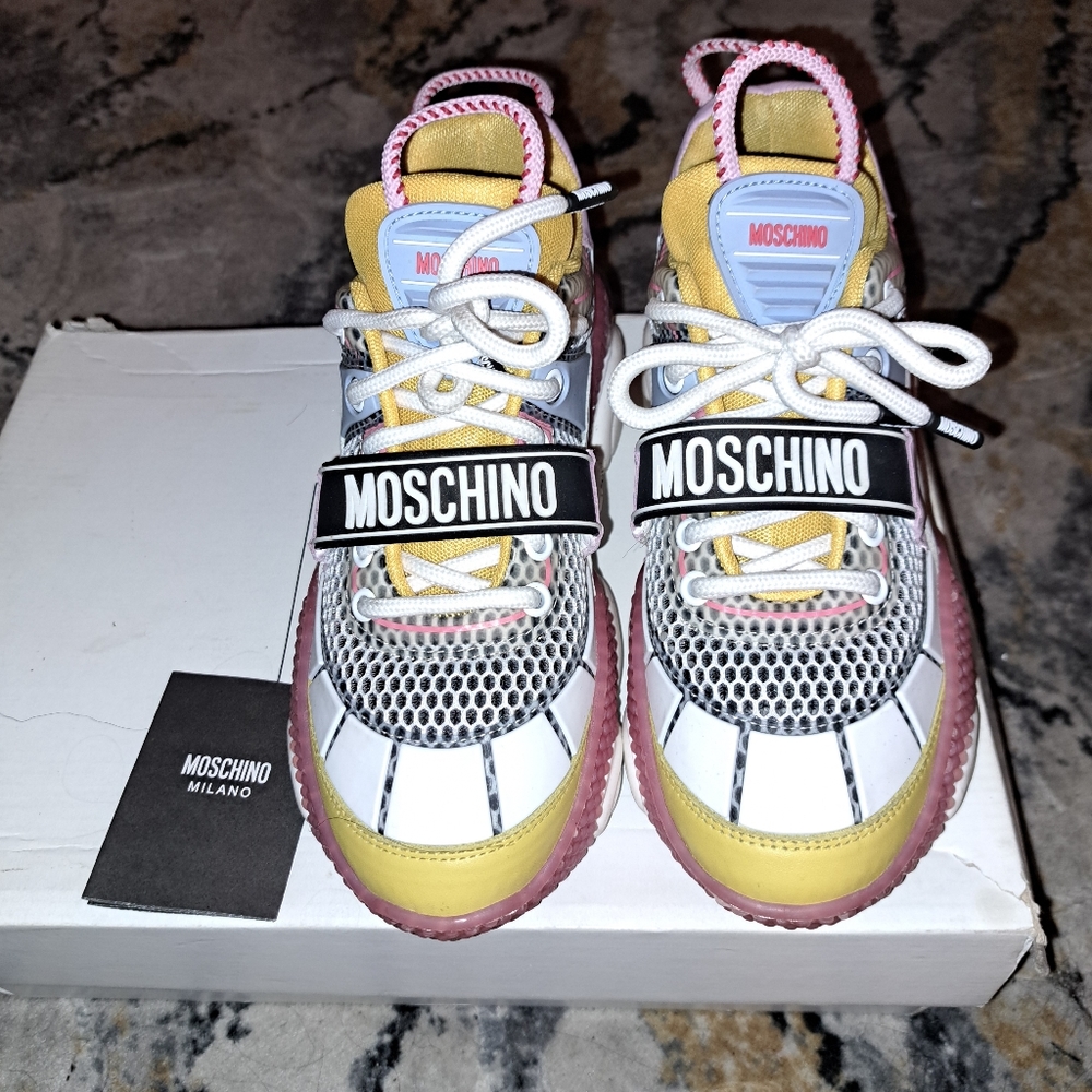 Moschino
